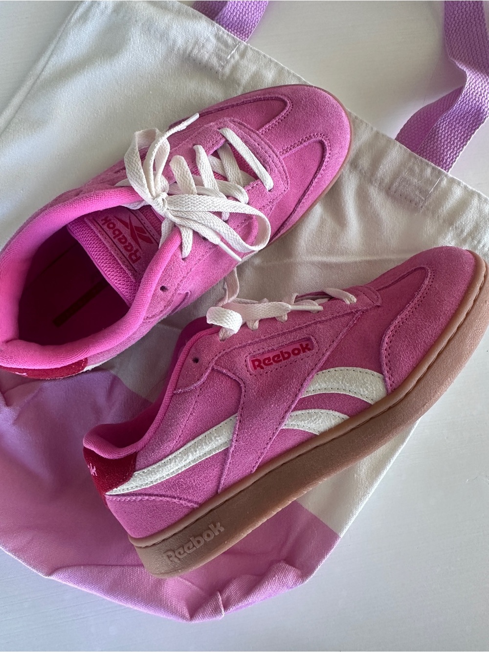 Reebok women’s size 7 Pink Suede Classic Sneakers with White Accents
